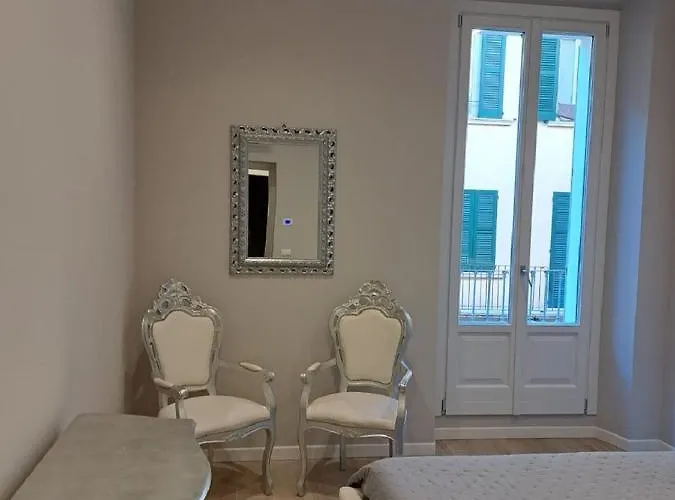 Eleganti Dimore ברשה